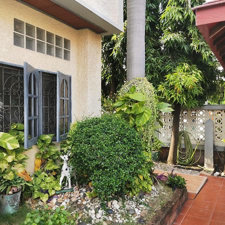 Samiya Guesthouse Bang Saen Ngoại thất bức ảnh